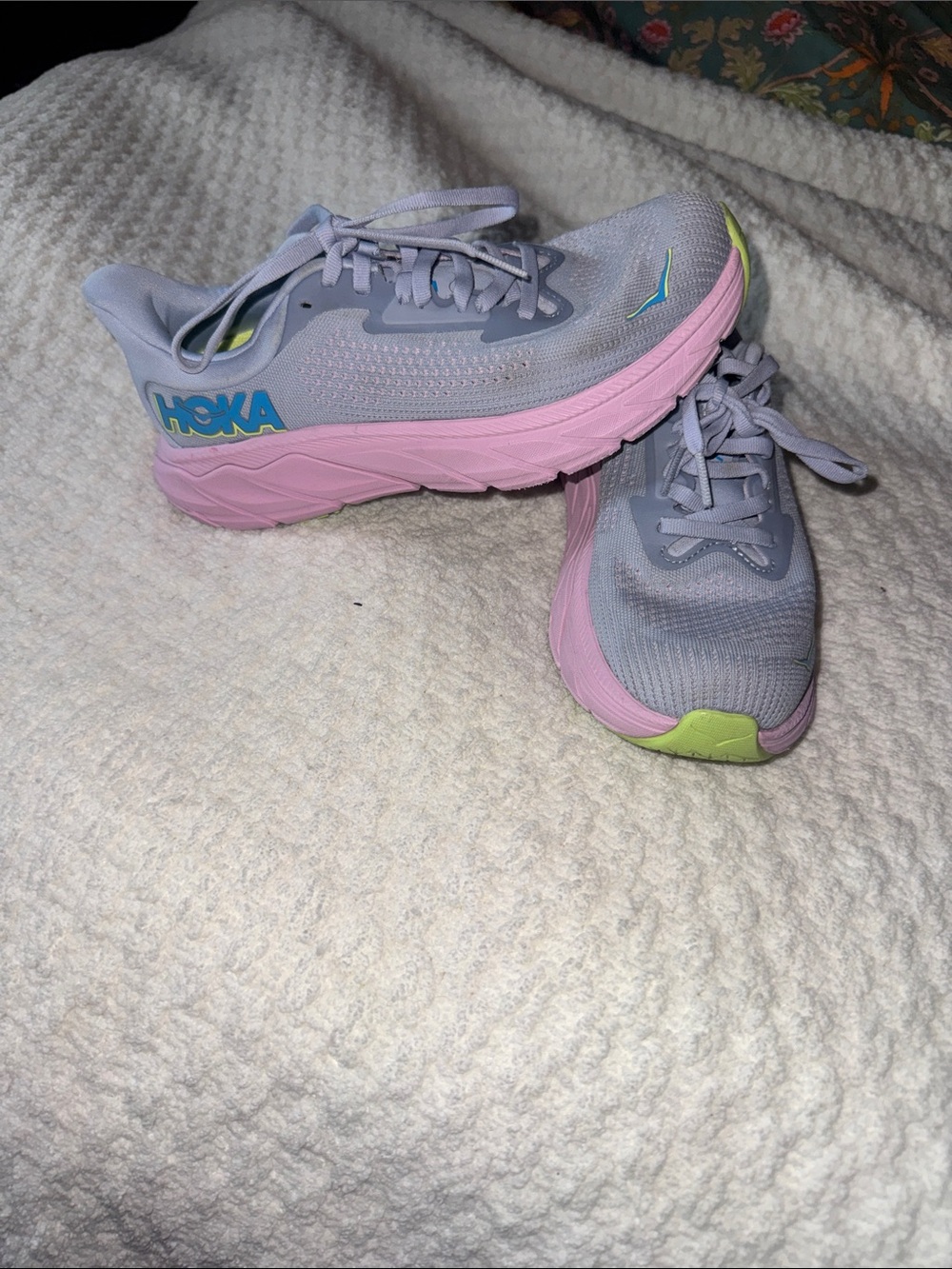 Hoka one one Arahi 7 tennis shoes women's 5.5